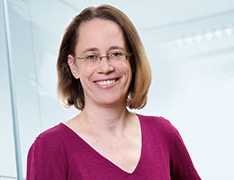 Dr. Kristina Schaefer